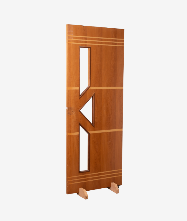 CM36 – Porta com Visor com Friso