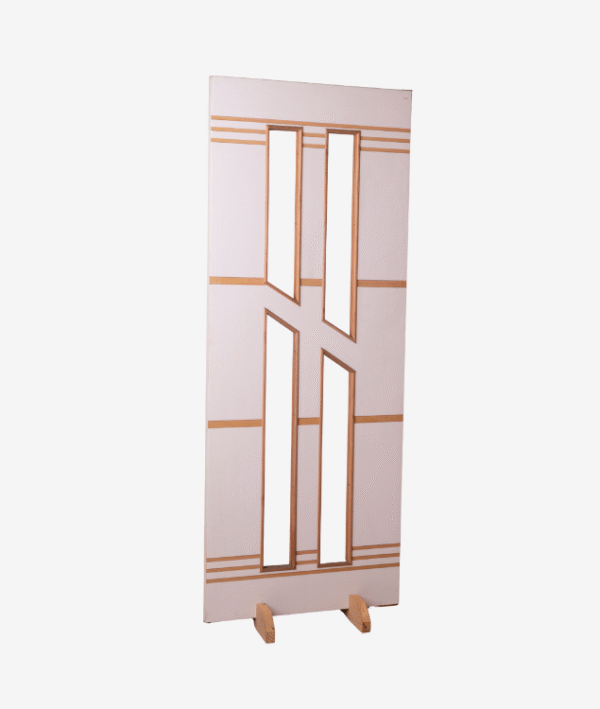 CM39 - Porta com Visor e Friso Prime
