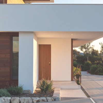 Como Valorizar a Fachada com uma Porta de Madeira Imponente